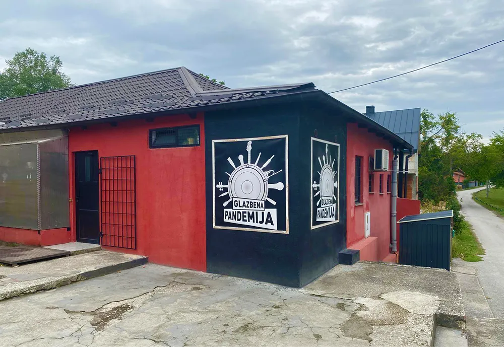 Glazbena Pandemija